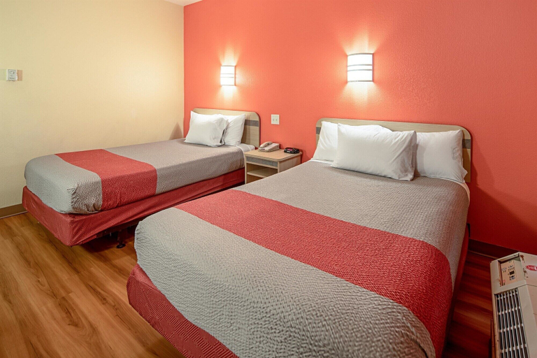 Bedroom 3, Motel 6 Anchorage, AK - Midtown, Anchorage