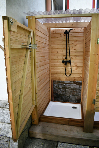 Bathroom, Wild Glamping in the Vienna Alps, Neunkirchen