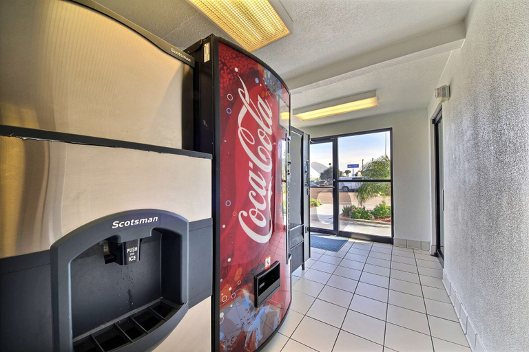 Others 5, Motel 6 Laredo, TX - South, Webb