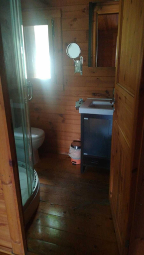 Bathroom 4, Bungalows Camping Medina Sidonia, Cádiz