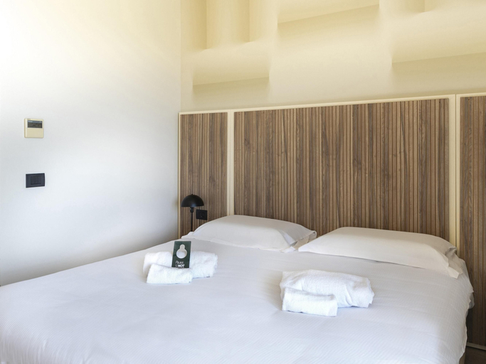 Bedroom 4, B&B Hotel Pomezia Cortese, Roma