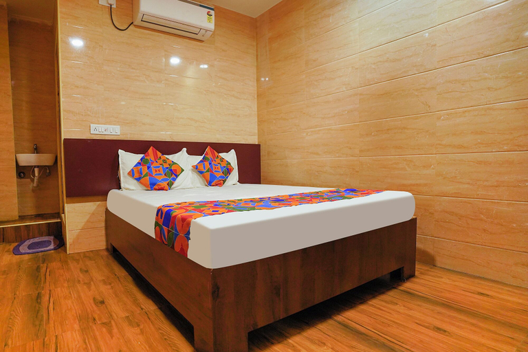 Bedroom 2, Fabexpress Arunachala Guest House, Chennai
