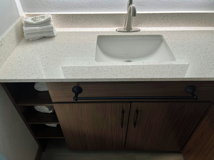 Bathroom 4, HomeTowne Studios by Red Roof Georgetown, KY, Scott