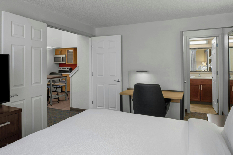 Bedroom 3, Residence Inn by Marriott Boise Downtown/University, Ada