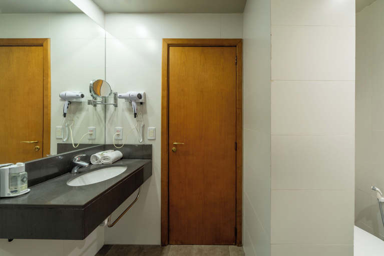 Bathroom 4, Hotel Laghetto Viale, Gramado