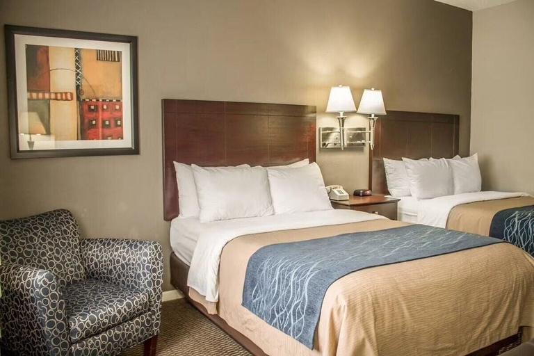 Bedroom 2, Comfort Inn Sandusky, Erie