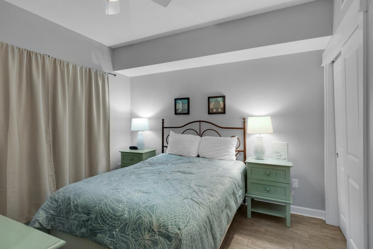 Bedroom 2, Grand Panama 1-305, Bay