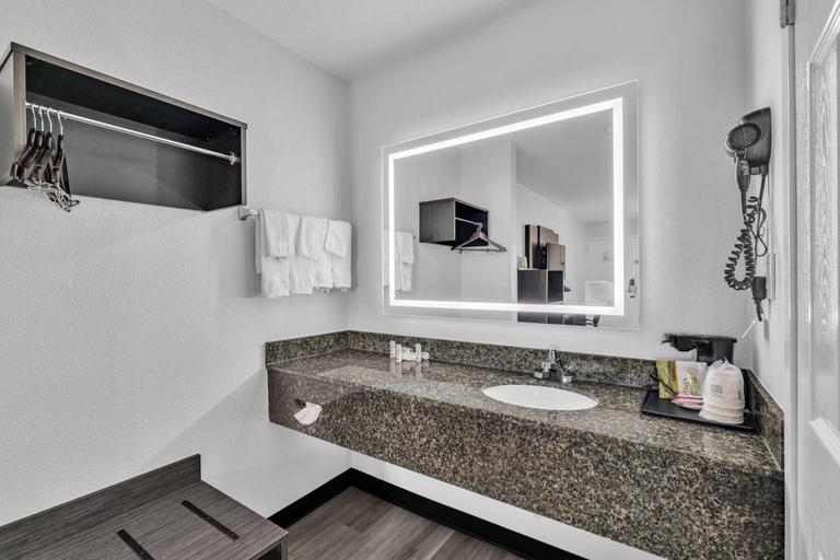 Bathroom 4, Baymont by Wyndham Rock Hill, York