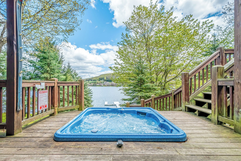 Sport & Beauty, Wisp N Around by Taylor Made Deep Creek, Garrett