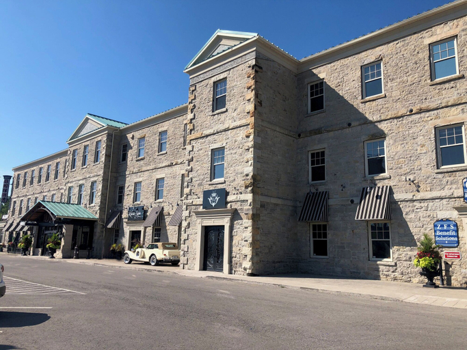 Exterior & Views 2, Stone Mill Inn, Niagara