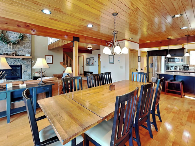 Food & Drinks, Hawk Mountain by Taylor Made Deep Creek, Garrett