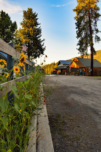 Exterior & Views 2, Columbia Point Resort, Stevens