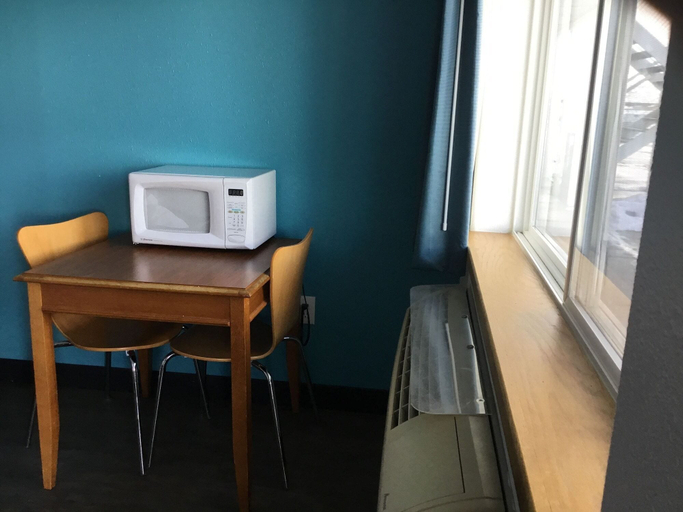 Others 5, Motel 6 Baker City, OR, Baker