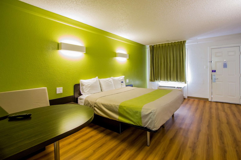 Bedroom 2, Motel 6 Austin, TX - Midtown, Travis