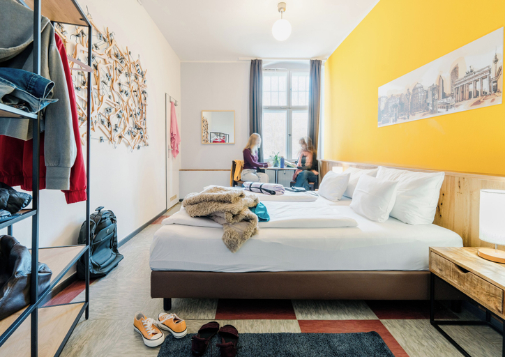Bedroom 4, Three Little Pigs Hostel Berlin, Berlin