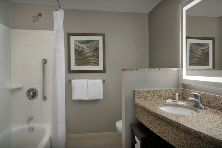 Bathroom 4, Courtyard by Marriott Greensboro Airport, Guilford