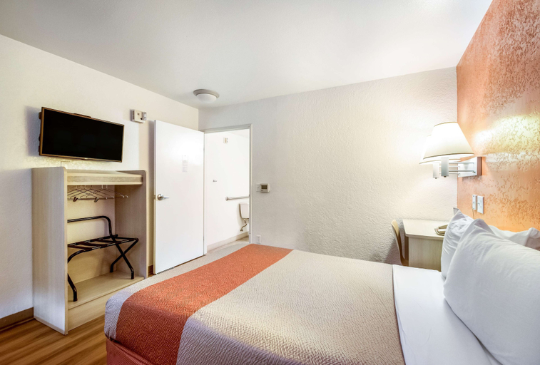 Bedroom 3, Motel 6 Youngtown, AZ - Phoenix - Sun City, Maricopa