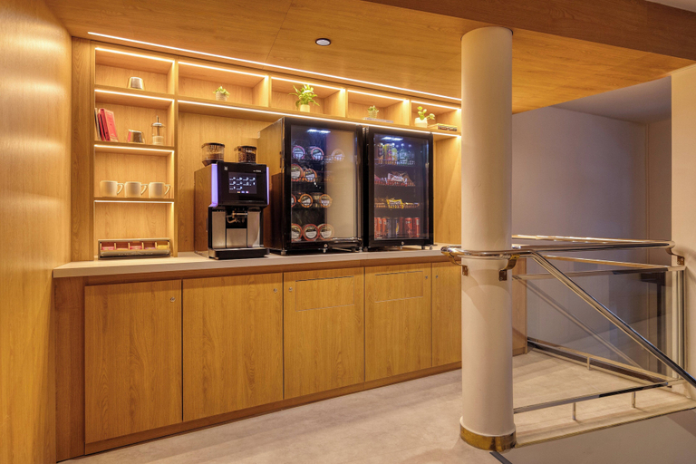 Food & Drinks 5, Citadines République Paris, Paris