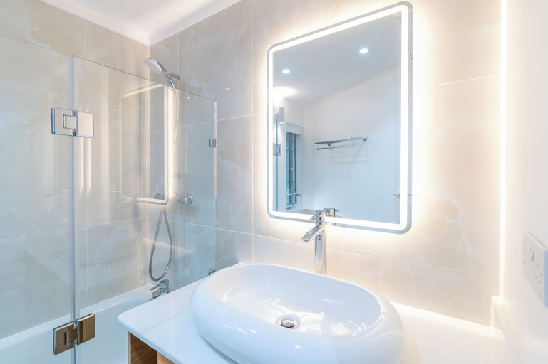 Bathroom 4, Beautiful Historic Stand Alone House, Westlands