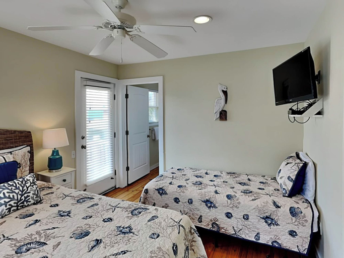 Bedroom 2, Island Time by Silver Sands Vacation Rentals, Nueces