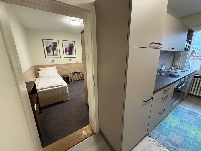 Bedroom 3, Hotel Central, Bamberg