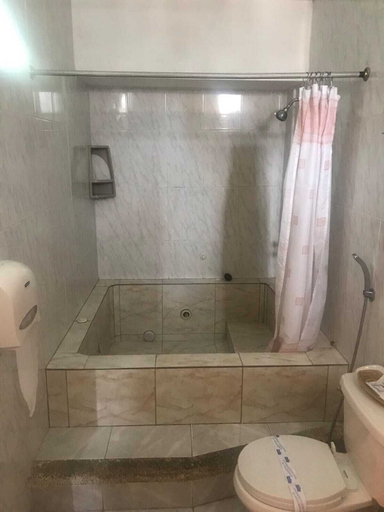Bathroom 3, Hotel Malecon Inn, Guayaquil