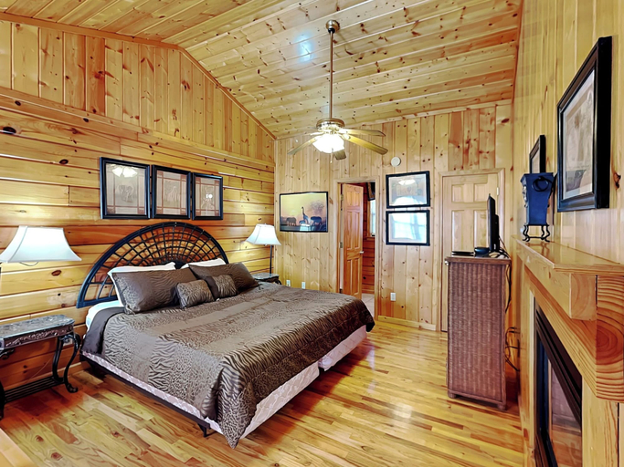 Bedroom 2, African Safari by Jackson Mountain Rentals, Sevier