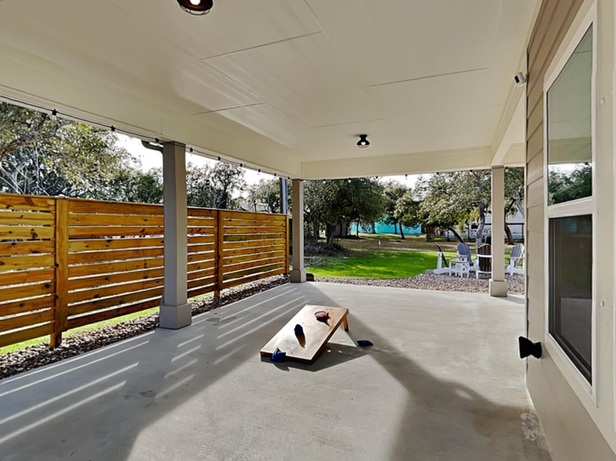 Others 5, Holiday Hideaway by Miss Kitty’s, Aransas