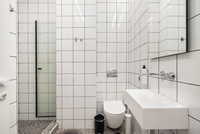 Bathroom 5, WOM Beach Pod Hotel
