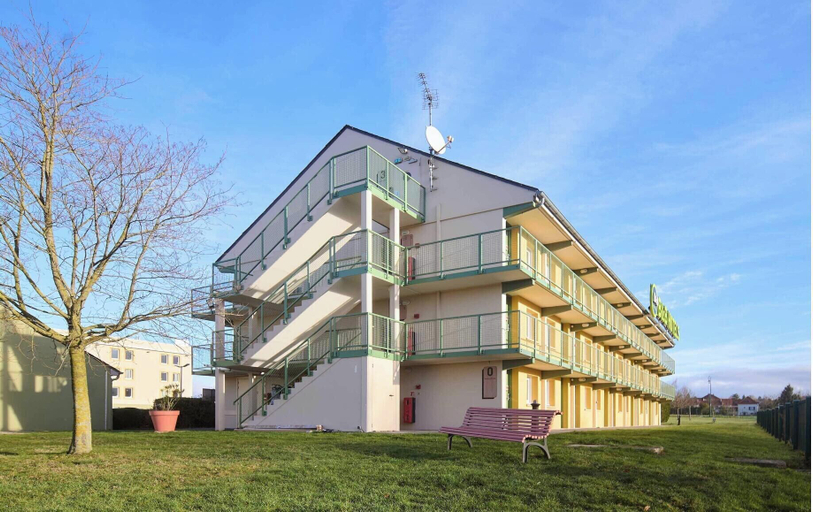 Exterior & Views 2, B&B HOTEL Saint-Witz Roissy, Val-d'Oise