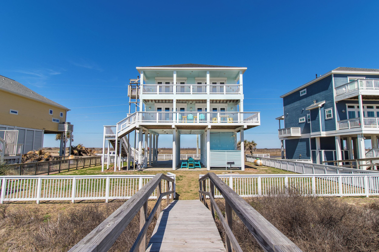 Exterior & Views 5, Enchanted Beachfront by Ryson Vacation Rentals, Galveston