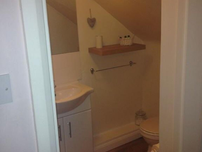 Bathroom 4, Moor End Bed and Breakfast, Durham