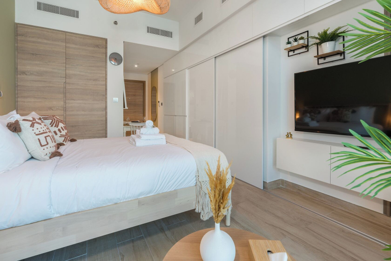 Bedroom 2, Stunning Apt Marina view with Balcony, Dubai