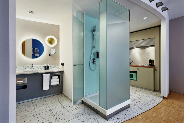 Bathroom 5, Four Points by Sheraton Munich Messe, München