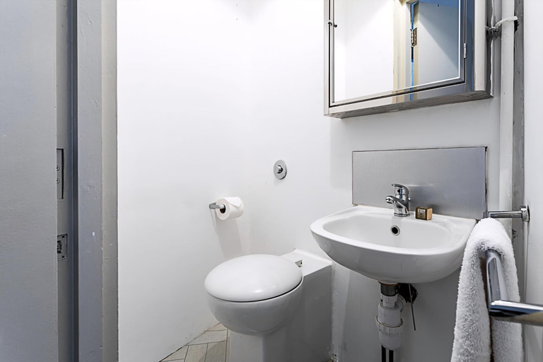Bathroom 2, Contemporary Open Plan Penthouse, London