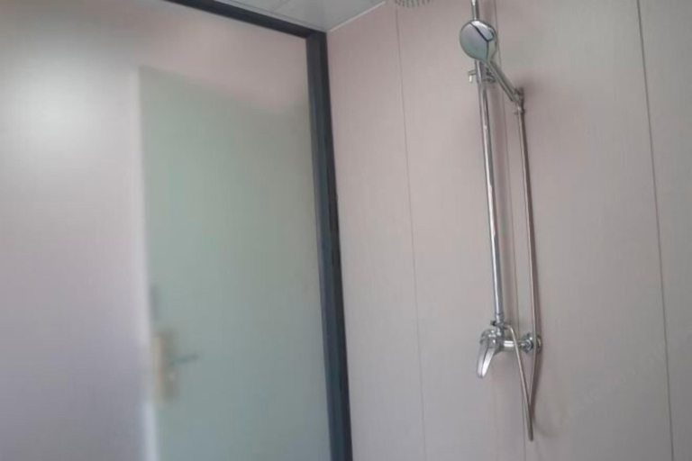 Bathroom 4, Zhaoxian Friendship Hotel, Shijiazhuang
