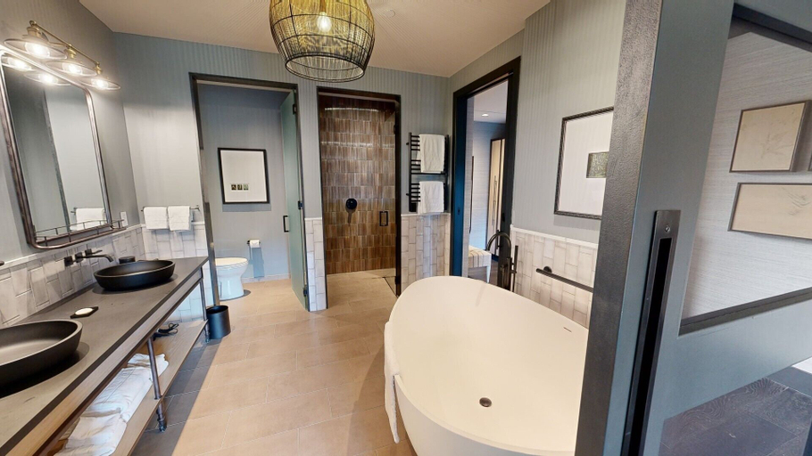 Bathroom, Southall Farm & Inn, Williamson