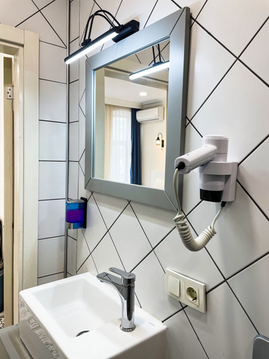 Bathroom 5, NOVIVA HOTEL Taksim, Beyoğlu