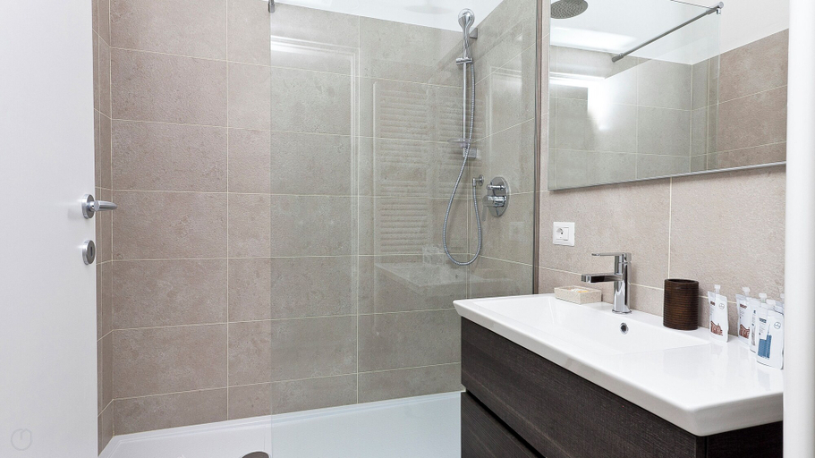 Bathroom 3, Italianway - Scarlatti, Milano