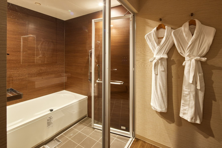 Bathroom 4, Okinawa NaHaNa Hotel & Spa, Naha