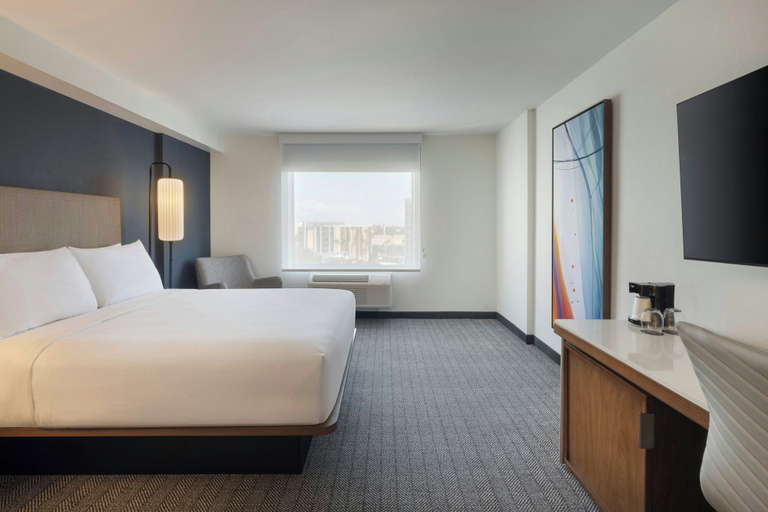 Bedroom 3, Courtyard by Marriott across Universal Orlando, Orange