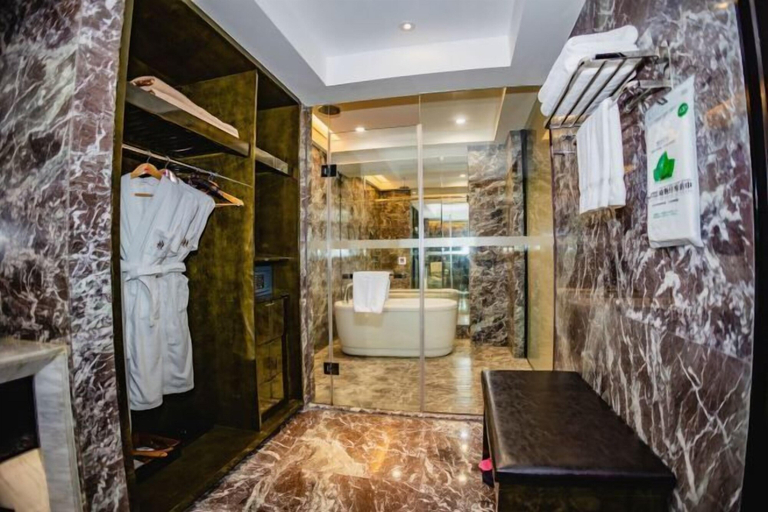 Bathroom 4, Nature Hotel Four Seasons, Quanzhou