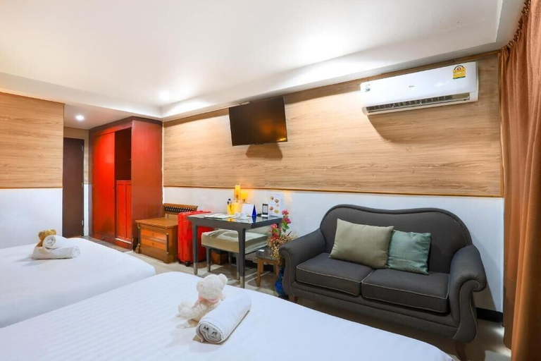 Bedroom 5, Diamond City Hotel, Pathum Wan