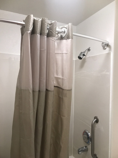 Bathroom 4, Motel 6 Raleigh, NC - North, Wake