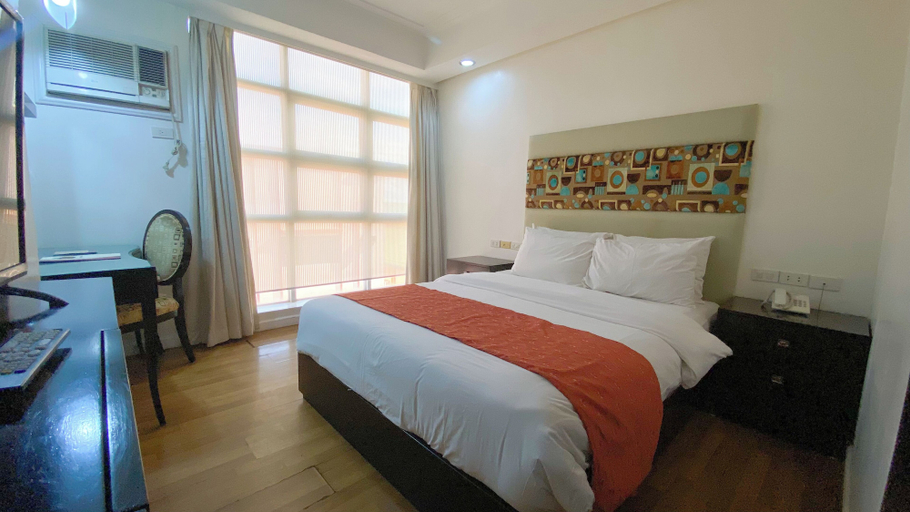 Bedroom 4, Queen Margarette Hotel - Downtown, Lucena City