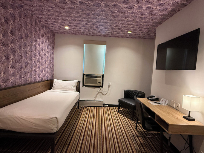 Bedroom 3, Night Hotel Broadway, New York