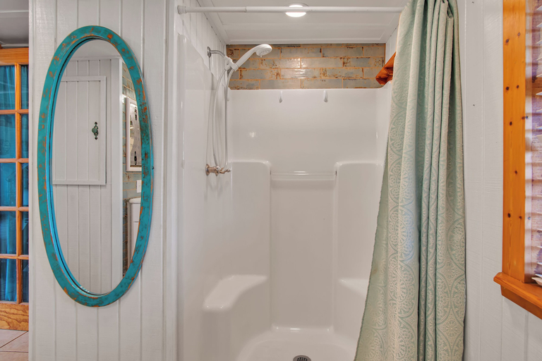 Bathroom 3, Beachin' Country by Silver Sands Vacation Rentals, Nueces