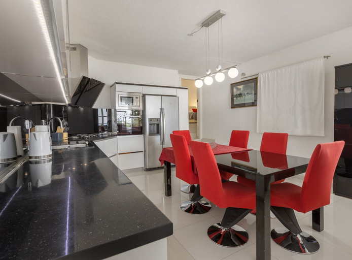 Food & Drinks 5, Villa Blanka, Podgora