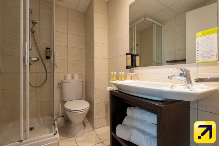 Bathroom 4, Hôtel Croix des Bretons Lourdes Pyrénées, Hautes-Pyrénées