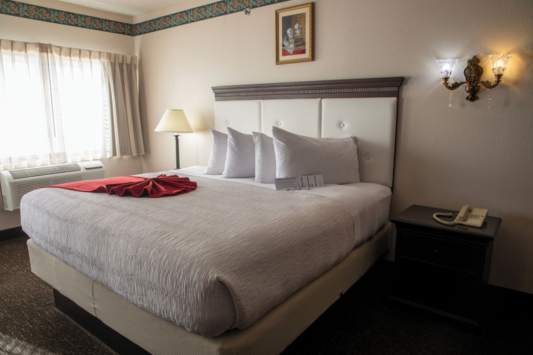 Bedroom 3, Hotel Grand Victorian, Taney
